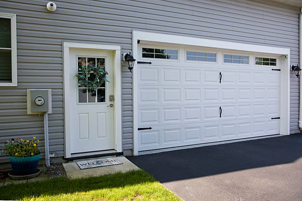 24/7 Emergency Garage Door Panel Replacement experts in Anderson, IN